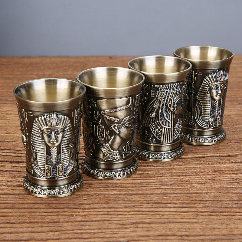 Wine Beer And Liquor - Verre à liqueur égyptien vintage en