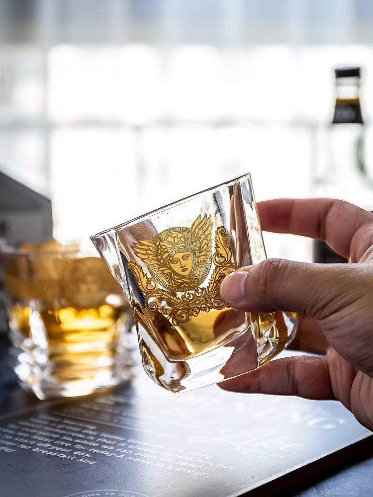 Verre à whisky peint tête d'or - Wine To Beer To Liquor avis et prix